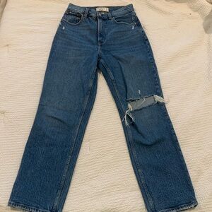Abercrombie ‘90s Straight Ultra High Rise Jeans